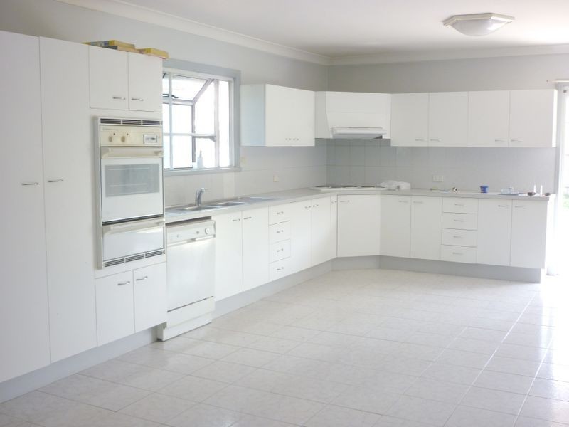 90 Slatyer Avenue, Bundall QLD 4217