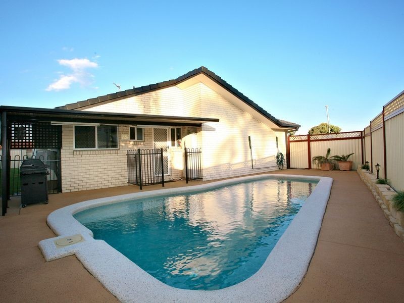 50 Merridown Drive, Merrimac QLD 4226