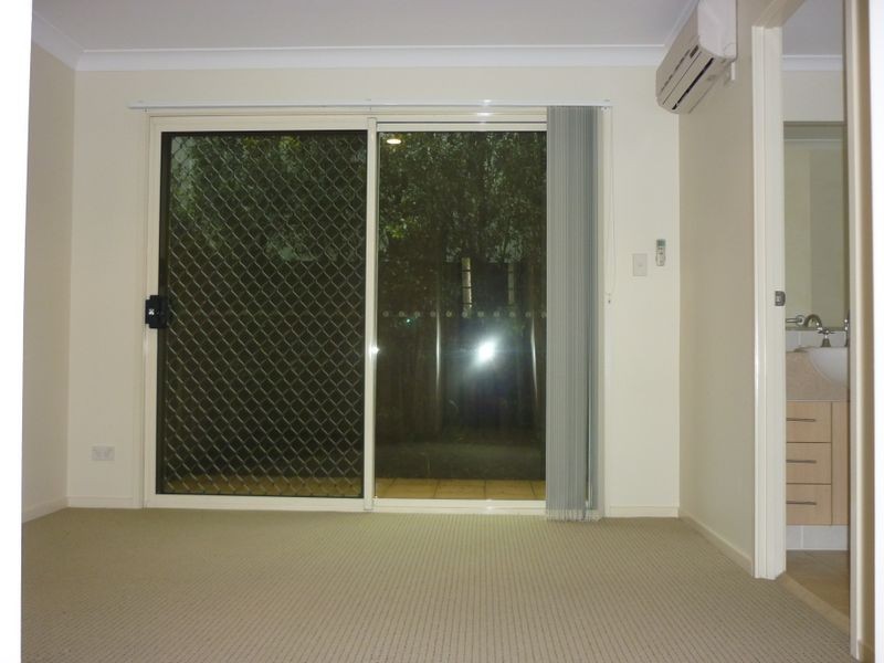 2/14 Lantau Crescent, Varsity Lakes QLD 4227