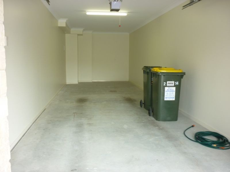 2/14 Lantau Crescent, Varsity Lakes QLD 4227