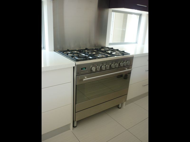 51 Azzurra Drive, Varsity Lakes QLD 4227