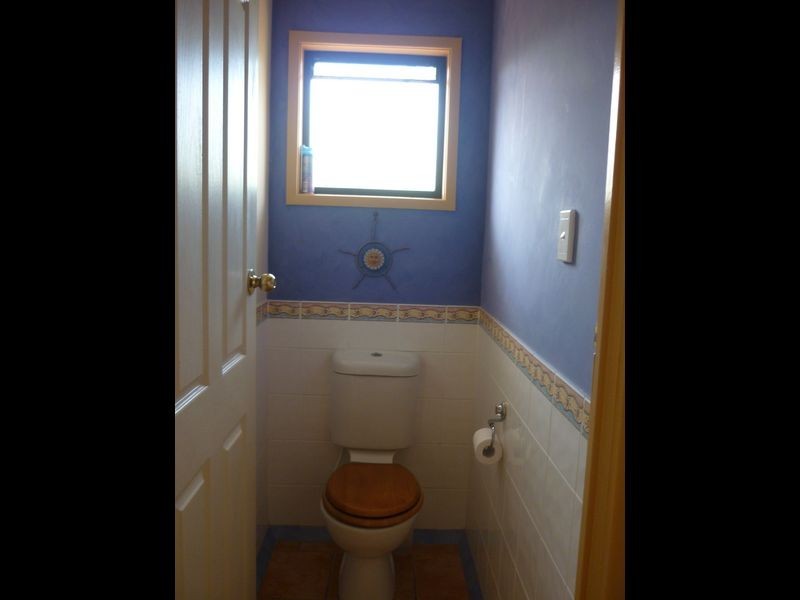 39 Warrina Crescent, Burleigh Waters QLD 4220