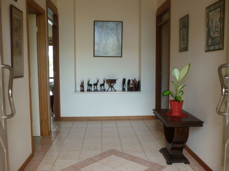 3 Stargazer Place, Clear Island Waters QLD 4226