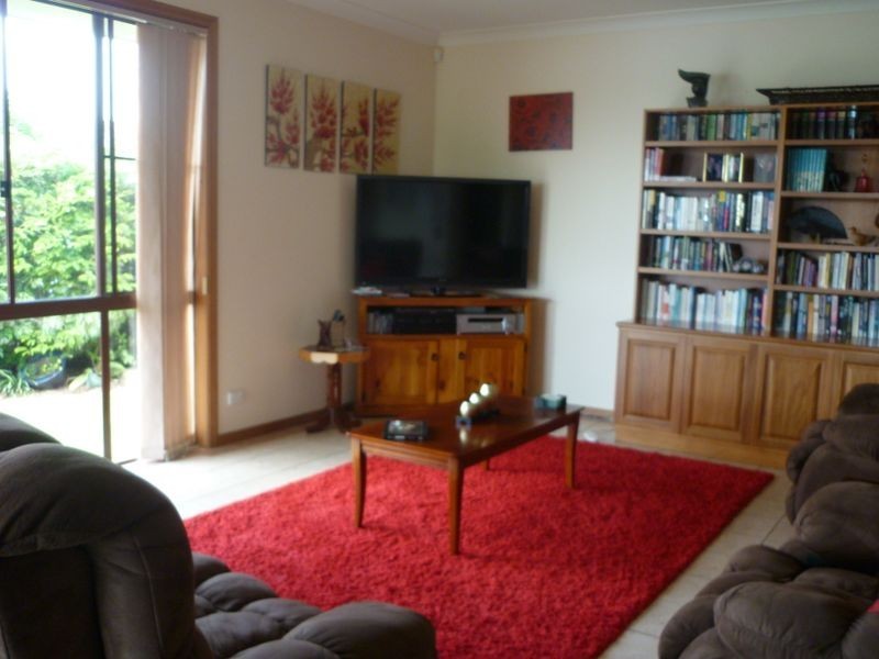 3 Stargazer Place, Clear Island Waters QLD 4226