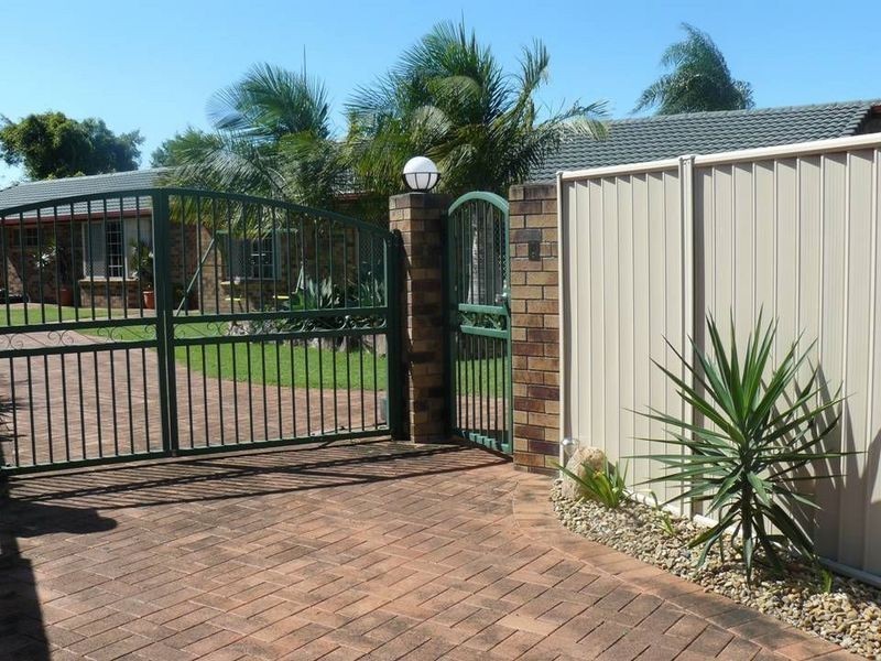 20 Willis Court, Mermaid Waters QLD 4218