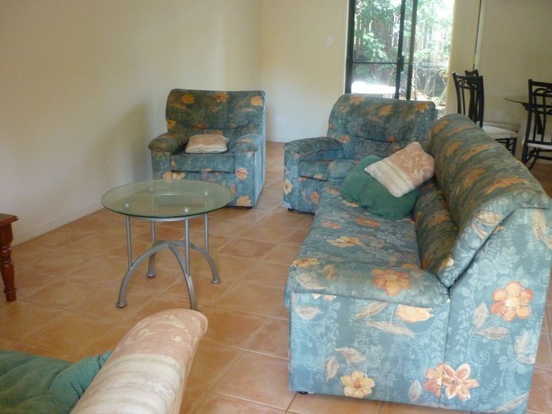 4/39 Pine Valley Drive, Robina QLD 4226