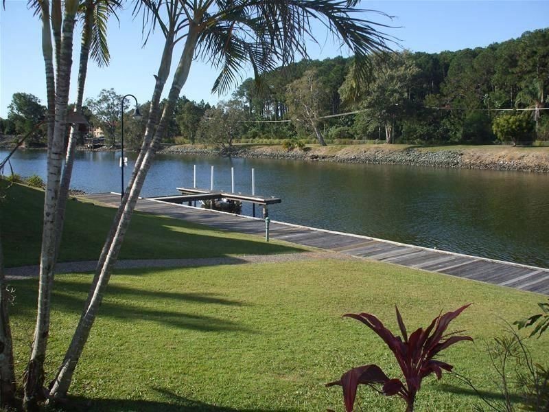 83/215 Cottesloe Drive, Mermaid Waters QLD 4218