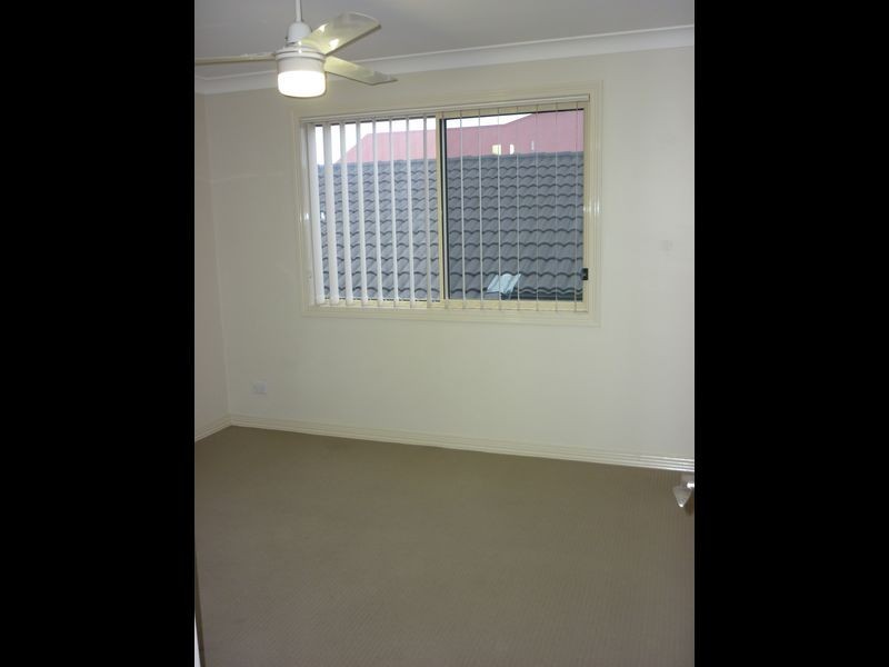 2/28 Palma Crescent, Varsity Lakes QLD 4227