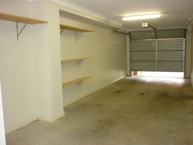 2/28 Palma Crescent, Varsity Lakes QLD 4227