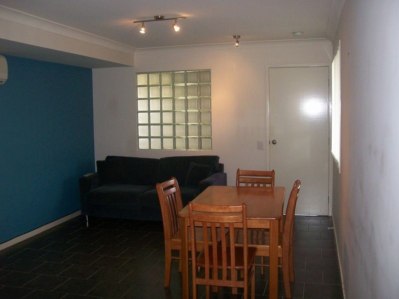 1a/20 Tourangeau Crescent, Varsity Lakes QLD 4227