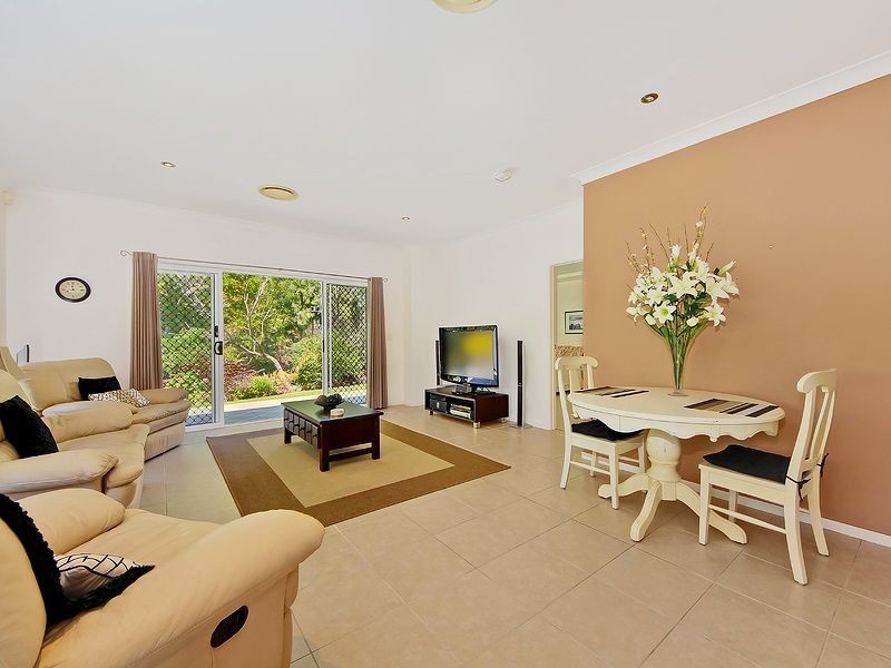 12 Royal Woods Drive, Robina QLD 4226