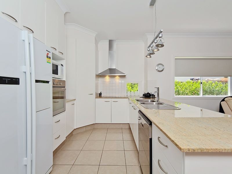 12 Royal Woods Drive, Robina QLD 4226