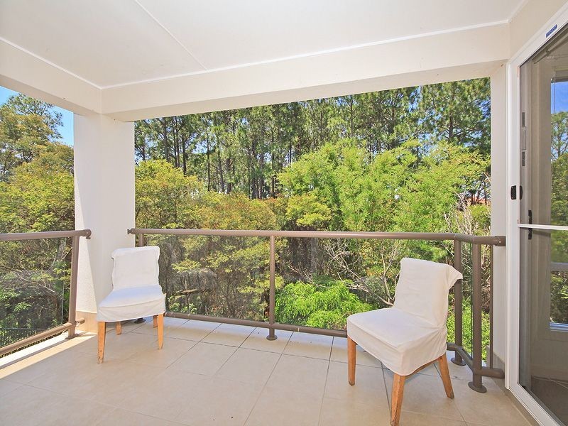 12 Royal Woods Drive, Robina QLD 4226