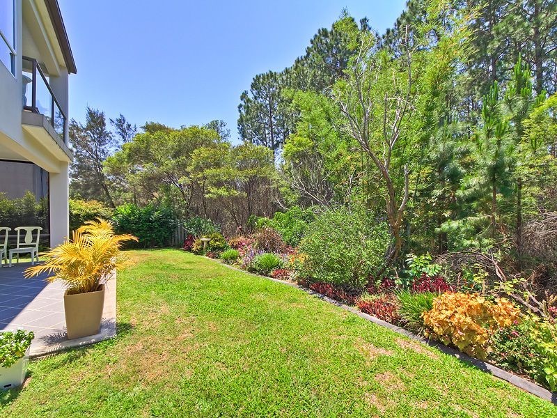 12 Royal Woods Drive, Robina QLD 4226