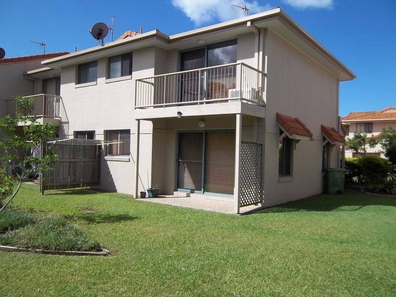 37/21 Regensberg Close, Varsity Lakes QLD 4227