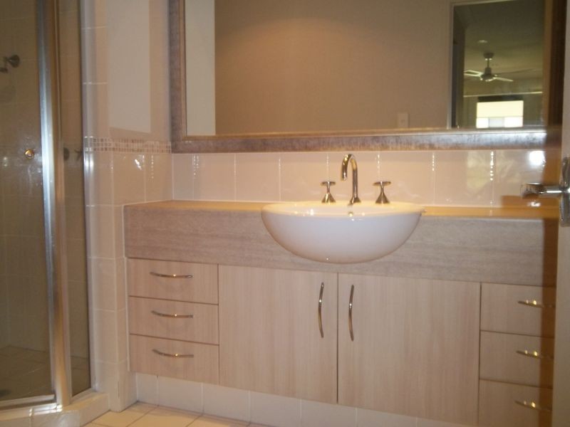 2/2 Northshore Avenue, Varsity Lakes QLD 4227