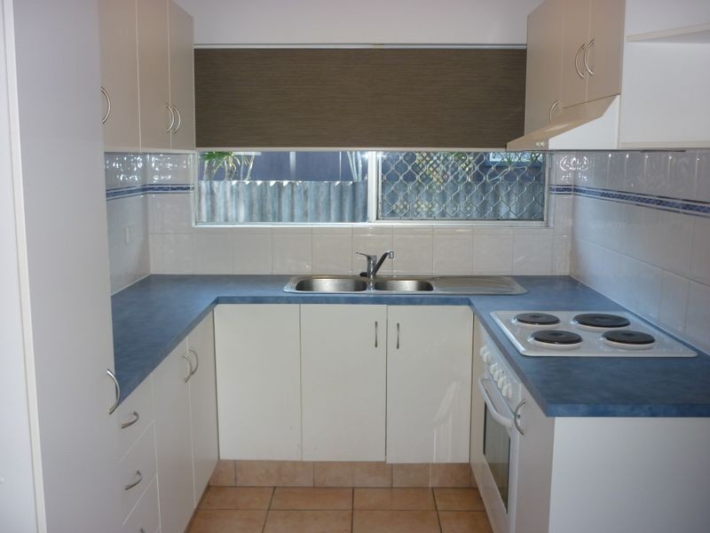 64 Albion Avenue, Miami QLD 4220