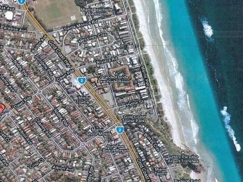 64 Albion Avenue, Miami QLD 4220