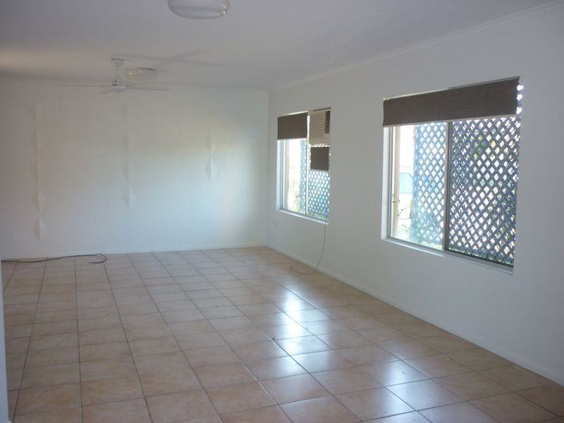 64 Albion Avenue, Miami QLD 4220