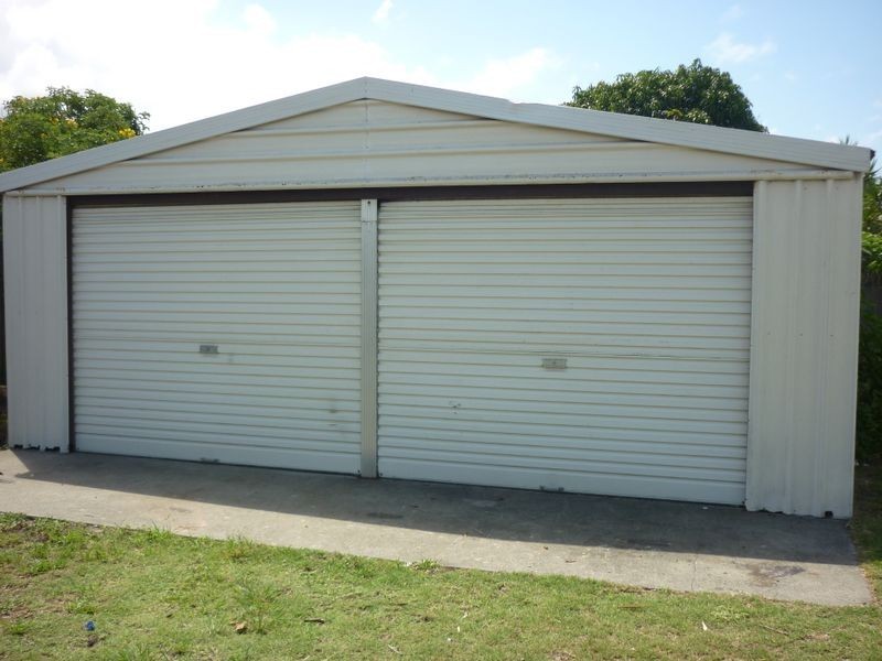 64 Albion Avenue, Miami QLD 4220