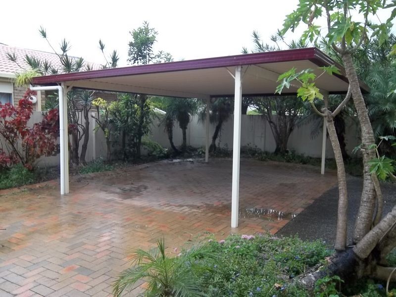 Clear Island Waters QLD 4226