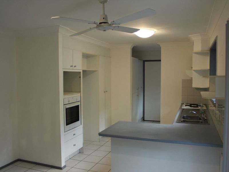 12 Nemo Close, Ashmore QLD 4214