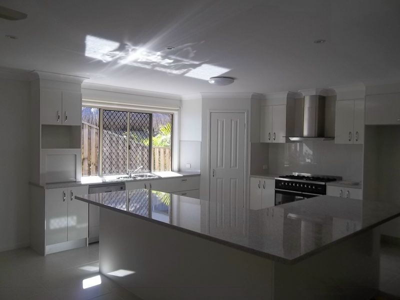 23 Angelia Lane, Merrimac QLD 4226