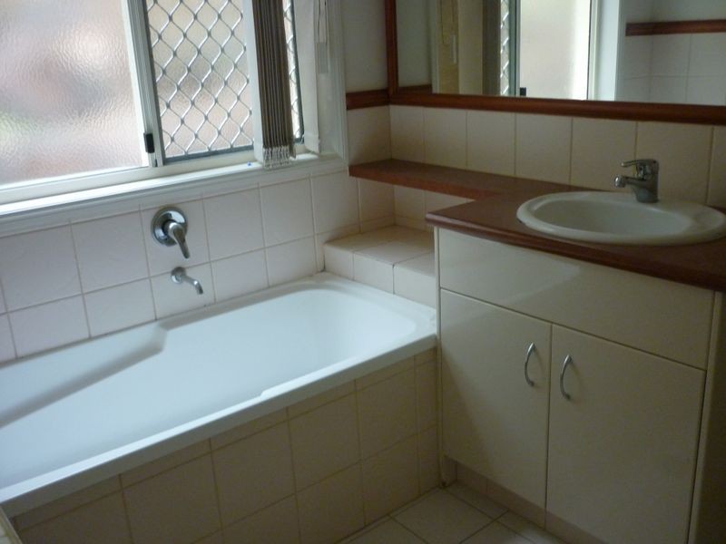 12 Wilton Close, Mudgeeraba QLD 4213