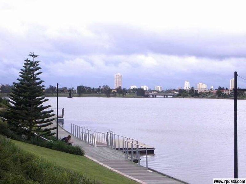 24/201 Varsity Parade, Varsity Lakes QLD 4227