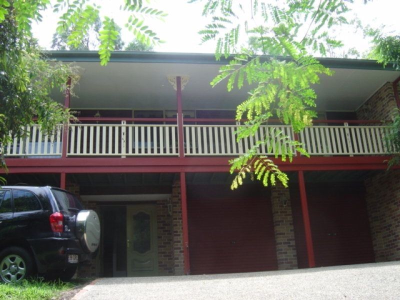 12 Waitara Place, Robina QLD 4226