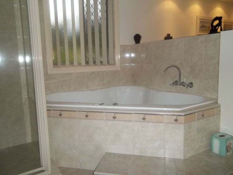 30 Sirec Way, Burleigh Heads QLD 4220