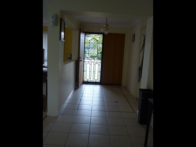 8 Jucara Avenue, Robina QLD 4226