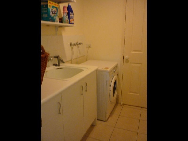 8 Jucara Avenue, Robina QLD 4226