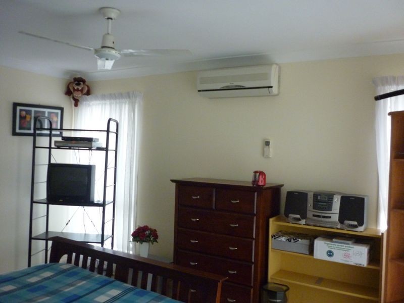 8 Jucara Avenue, Robina QLD 4226