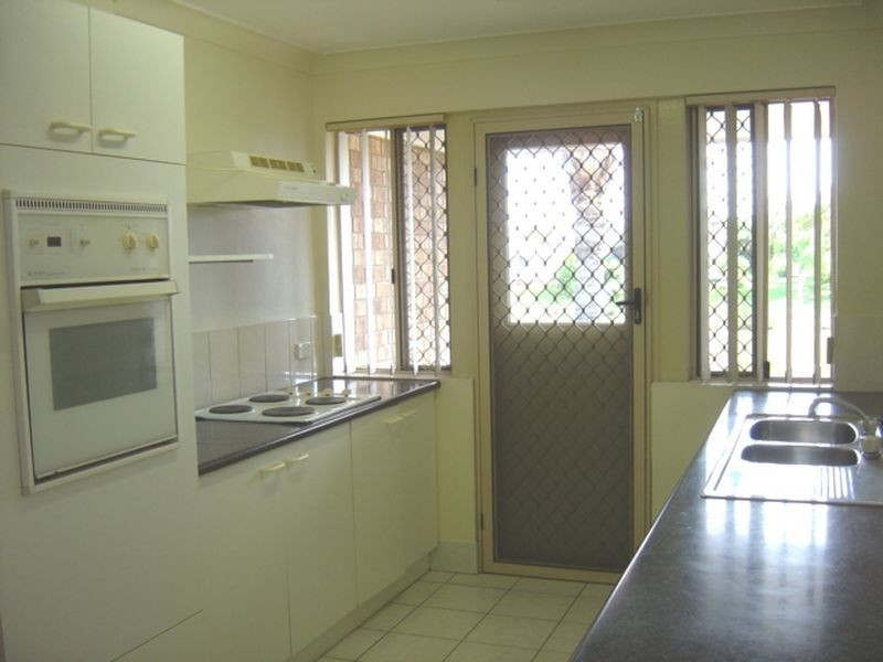 3 Lowood Court, Burleigh Waters QLD 4220