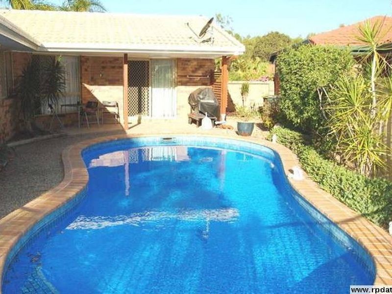 1 Chadstone Place, Robina QLD 4226