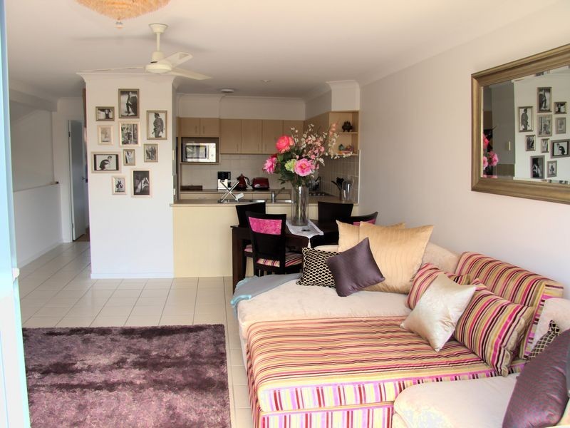 4/1 Bergamo Drive, Varsity Lakes QLD 4227