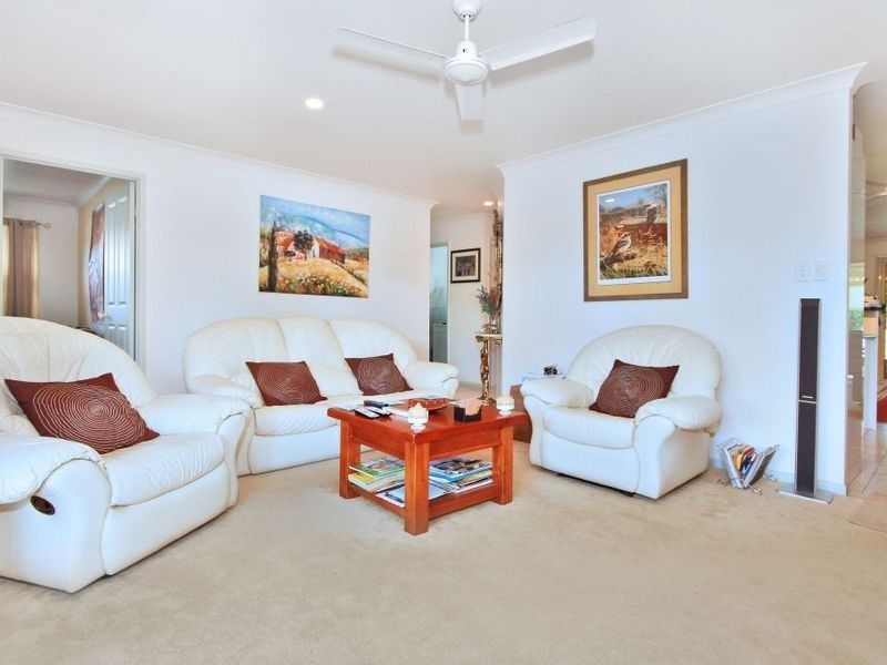 9 Springsure Drive, Mudgeeraba QLD 4213