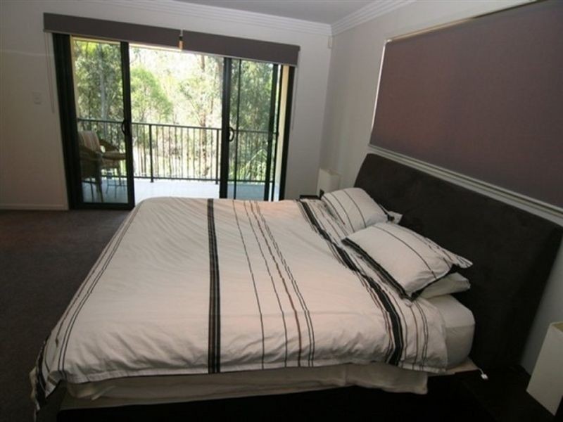 31 Royal Links Drive, Robina QLD 4226
