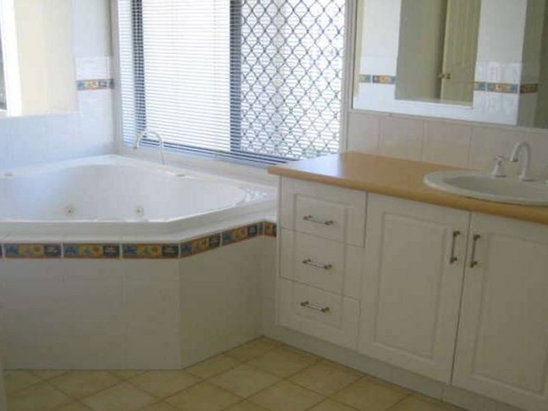 23 Cordata Court, Robina QLD 4226