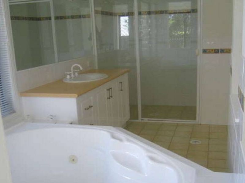 23 Cordata Court, Robina QLD 4226