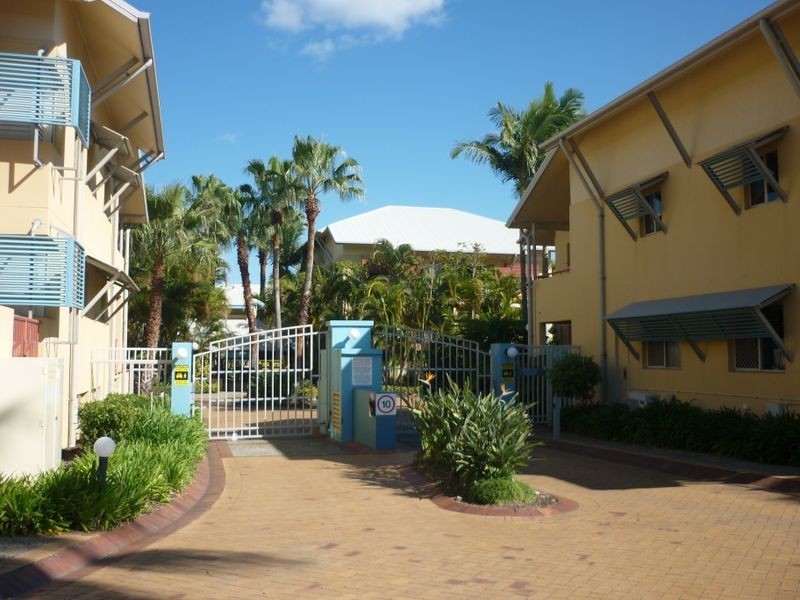 39/2320 Gold Coast Highway, Mermaid Beach QLD 4218