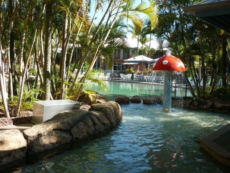 39/2320 Gold Coast Highway, Mermaid Beach QLD 4218