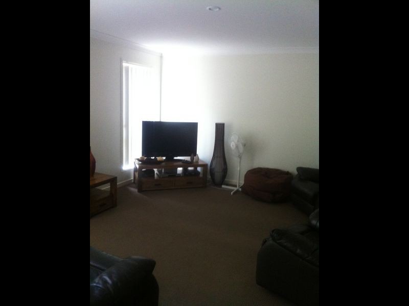 27 Banjo Crescent, Gilston QLD 4211