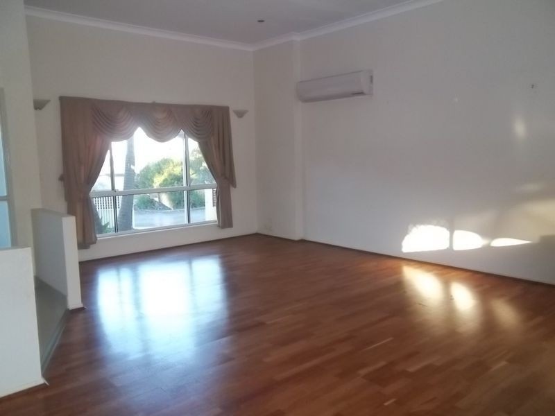 29 Moorabbin Place, Robina QLD 4226