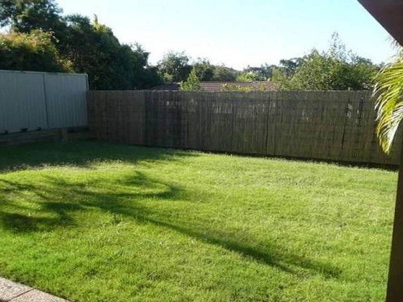 77 Cheltenham Drive, Robina QLD 4226