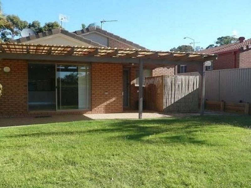 77 Cheltenham Drive, Robina QLD 4226