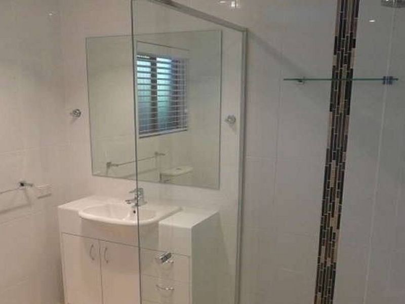 77 Cheltenham Drive, Robina QLD 4226