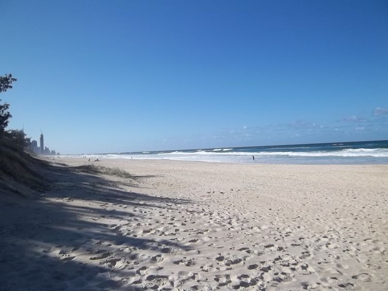 2/280 Hedges Avenue, Mermaid Beach QLD 4218