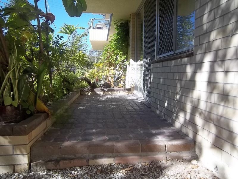 2/280 Hedges Avenue, Mermaid Beach QLD 4218